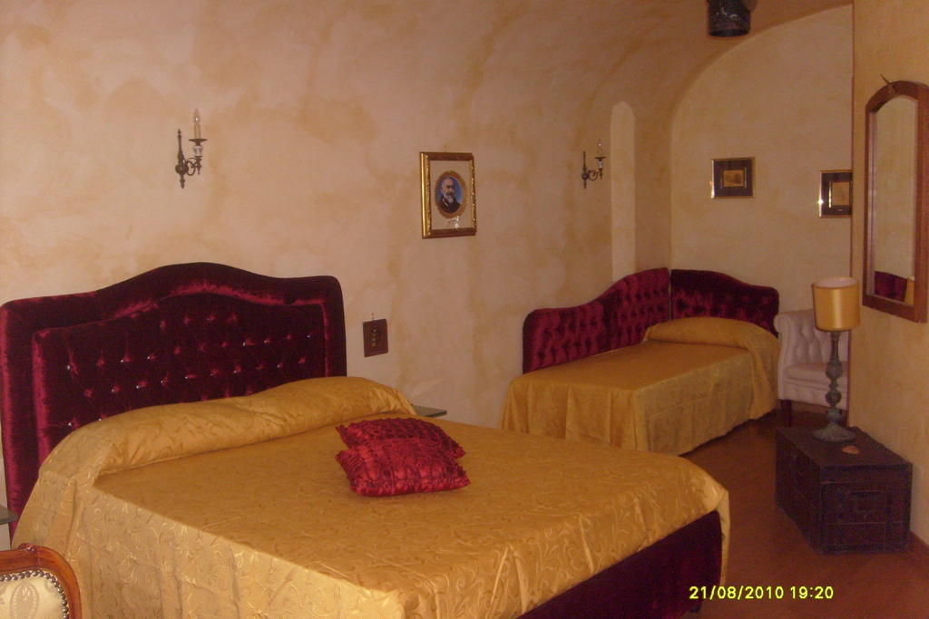 B&B Carolina Plebiscito R. Neapel Rum bild